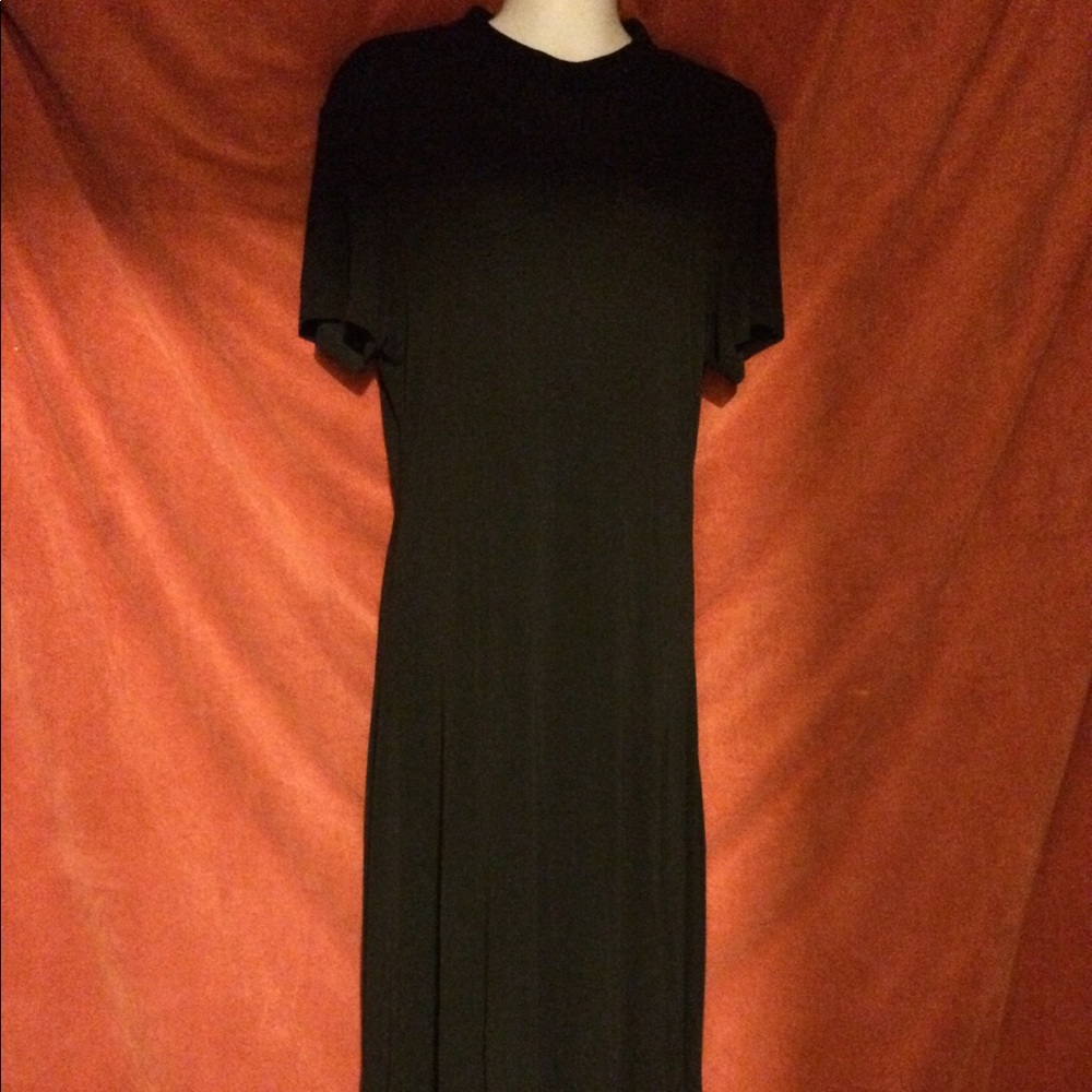 Maggie London/maxi blk dress (size 12)